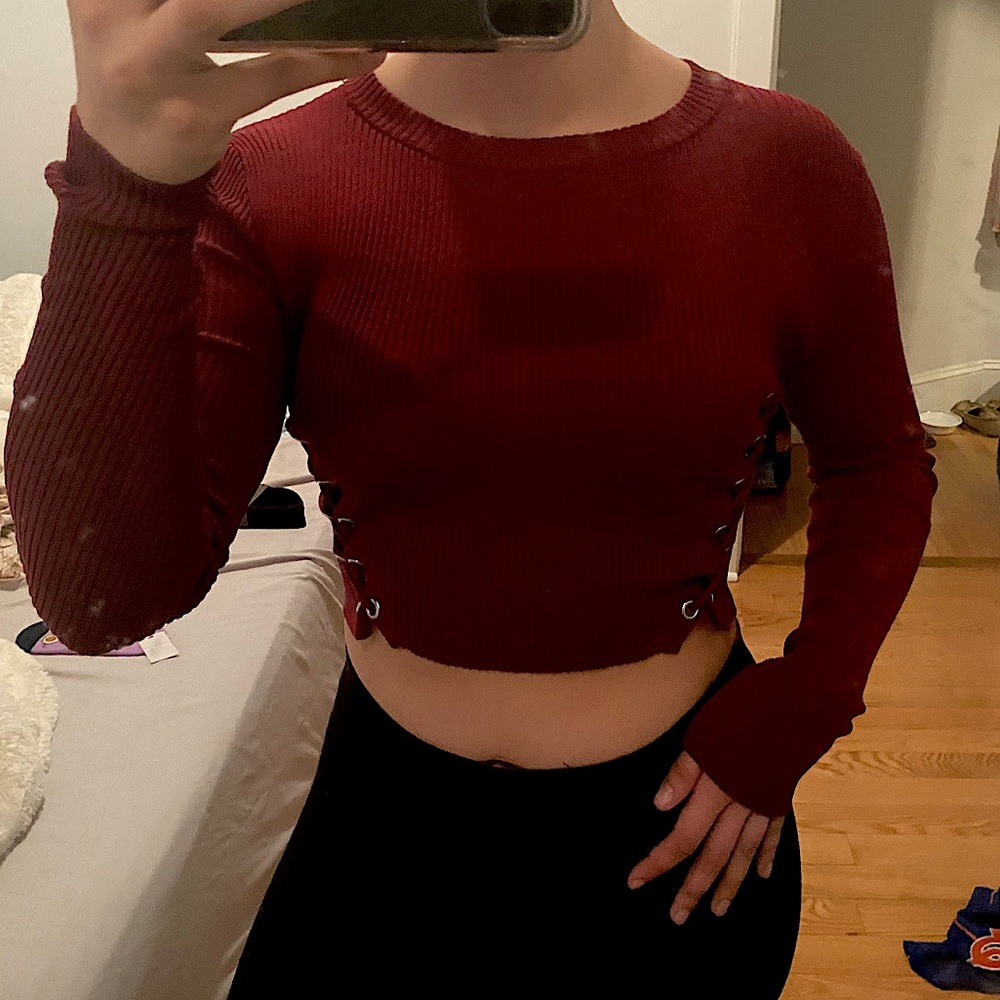 Forever 21 Long Sleeve Crop Knit Top